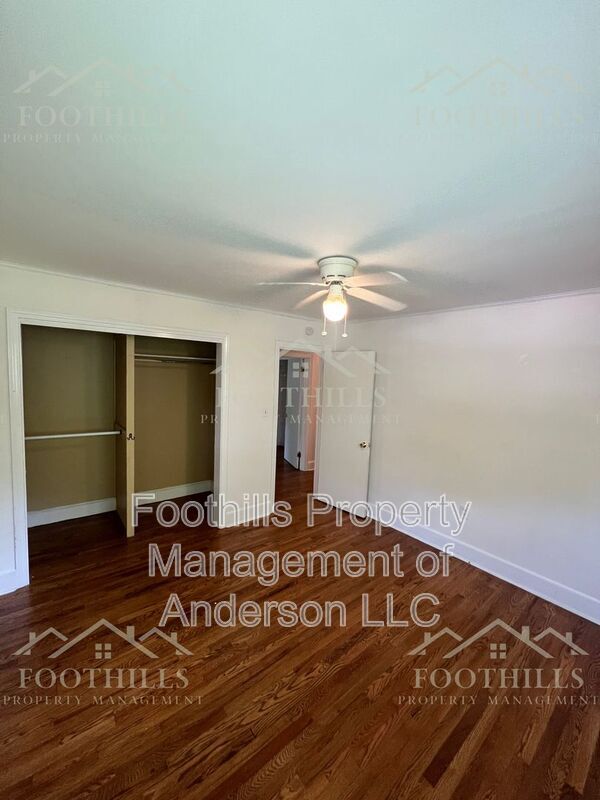 Building Photo - 502 Walden Pkwy
