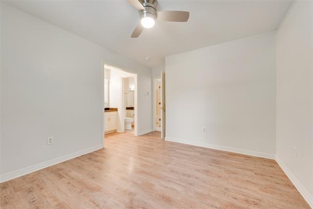 Building Photo - 3733 Oakwood Dr