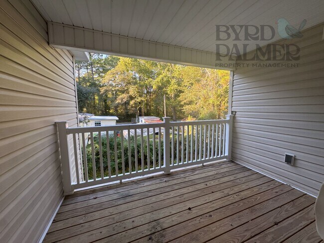 Building Photo - Move in Ready! Easy & Quick move-in process