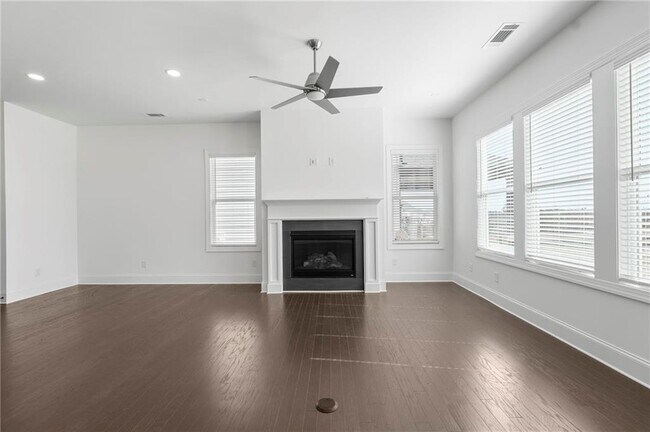 Building Photo - 1042 Winding Br Dr