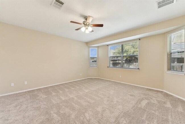 Building Photo - 121 Snowdrift Trail