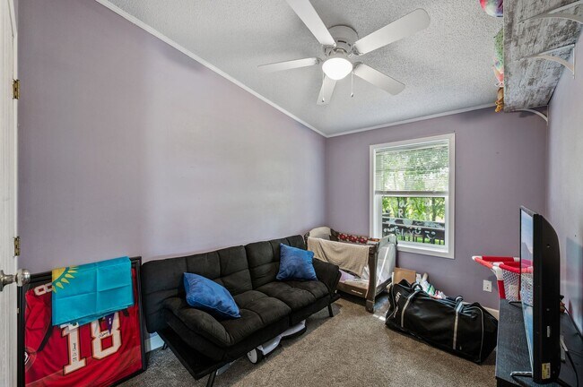 Building Photo - Stunning Rambler on Acreage with Lake Shor...
