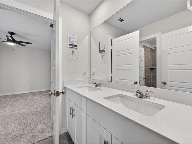 Building Photo - 17908 Grv Crk Ln