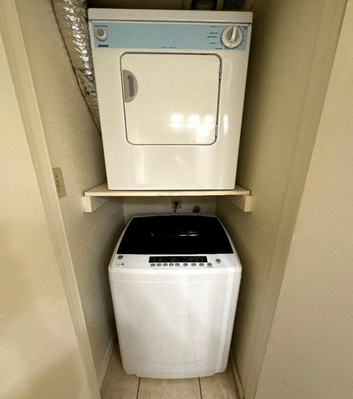 Washer and Dryer - 7900 N Stadium Dr