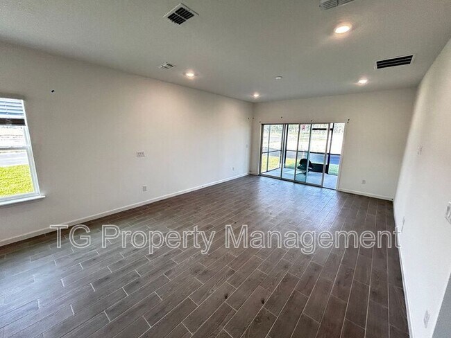 Building Photo - 6226 Mare Ave