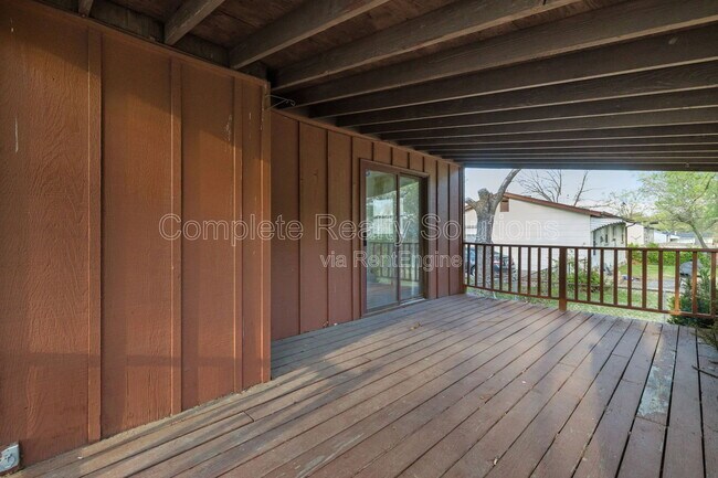 Building Photo - 1386 Fairmeadows Ln