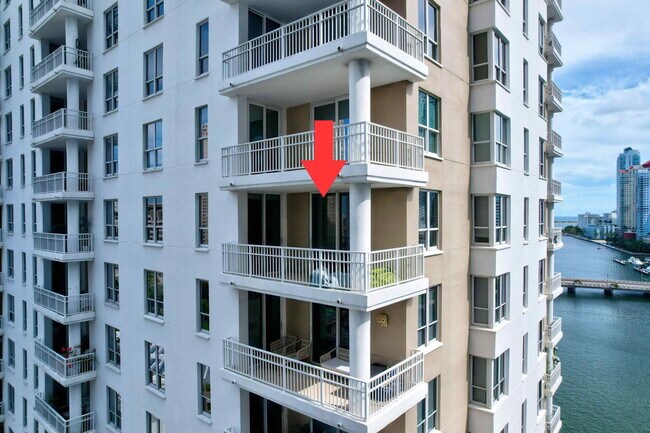 Building Photo - 701 Brickell Key Blvd