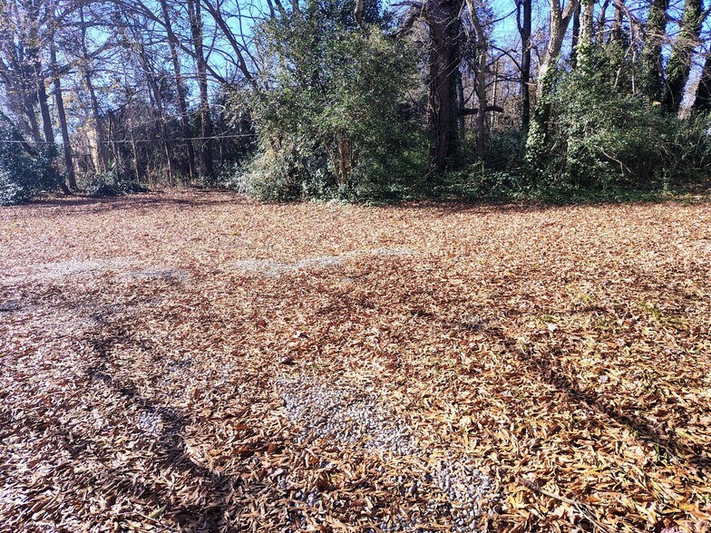 Building Photo - Room in House on Glory St
