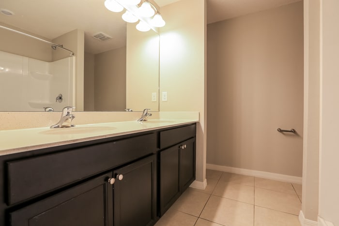 Building Photo - 844 Chatham Walk Dr