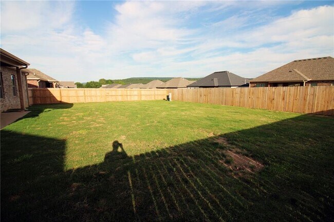 Building Photo - 851 Petit Jean St