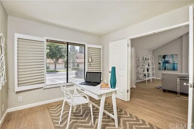 Building Photo - Two Bedroom, Two Bathroom Home for 12-mont...