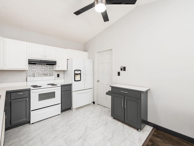 Building Photo - 7723 Stanlake Ct