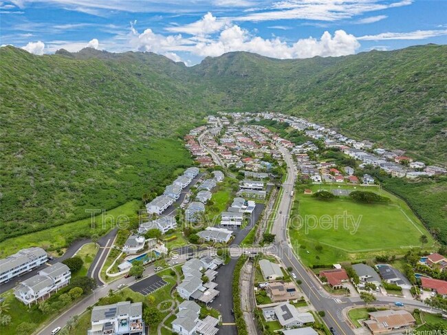 Building Photo - 995 Awaawaanoa Pl