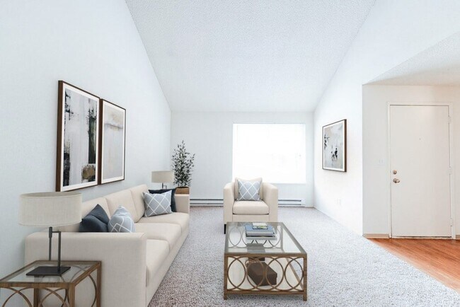 Building Photo - Harbor Oaks