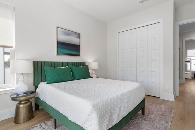 Building Photo - 3538 N Ocean Shore Blvd