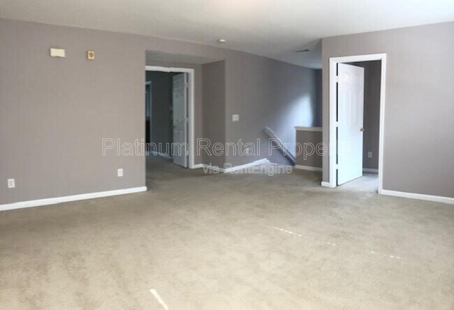 Building Photo - 6205 Park Leaf Walk