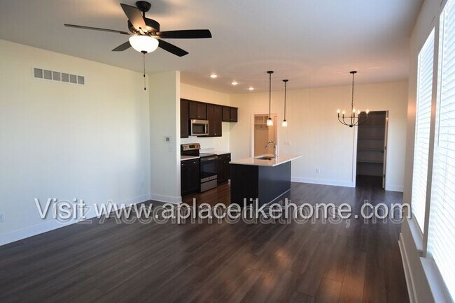 Building Photo - 4008 NW 95th Terrace