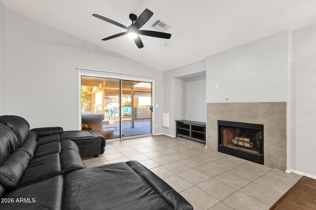 Building Photo - 17424 N 2nd Ave