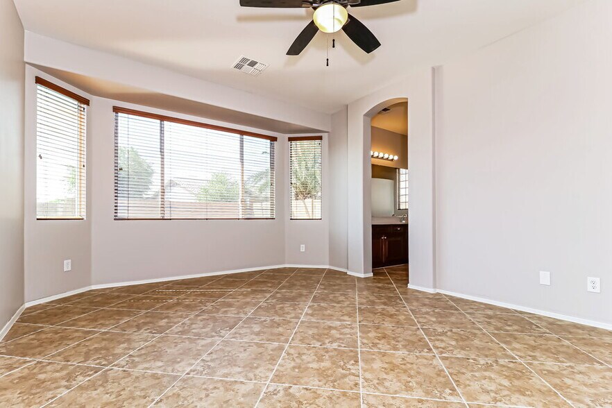 Building Photo - 7313 W Ellis St