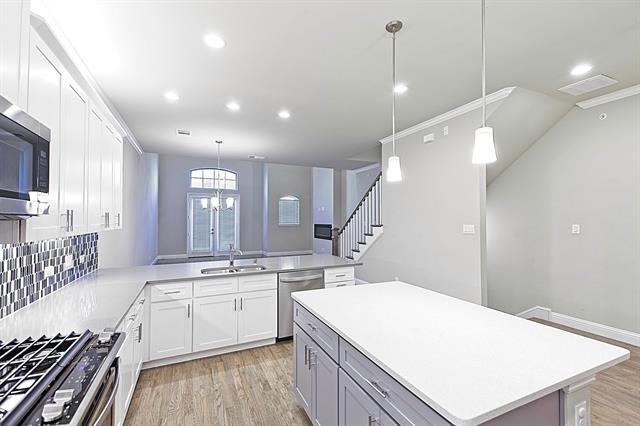 Building Photo - 6031 Page St