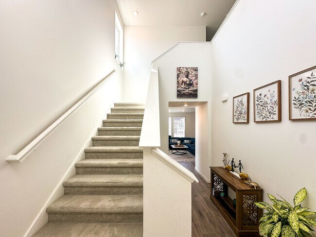 Building Photo - 9049 Bondcliff Ln
