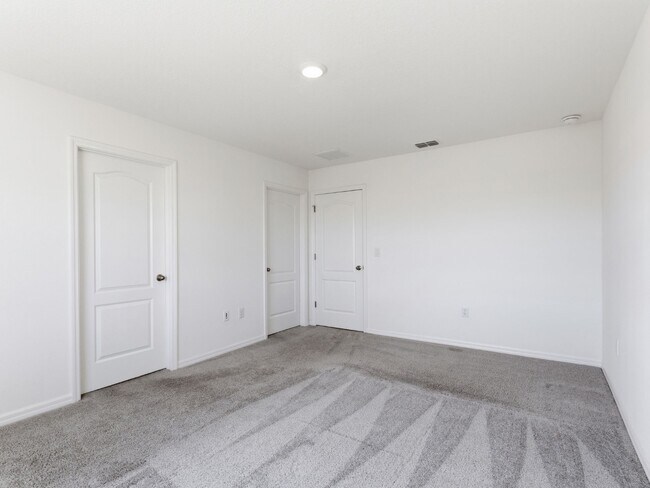 Building Photo - Practically brand-new 3 BR/2.5 BA/1 Car Garage Townhome in Mirada