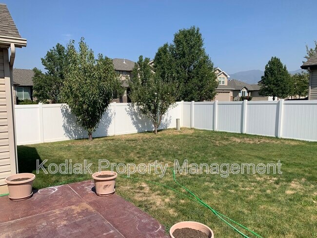 Building Photo - 312 Greenwich Dr