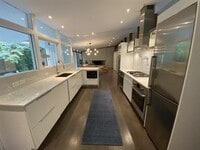 Building Photo - 2104 Zuppke Dr