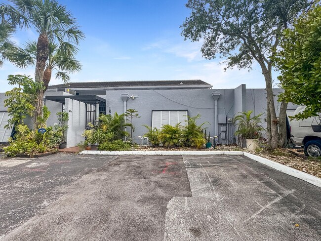 Building Photo - 16506 Bridge End Rd