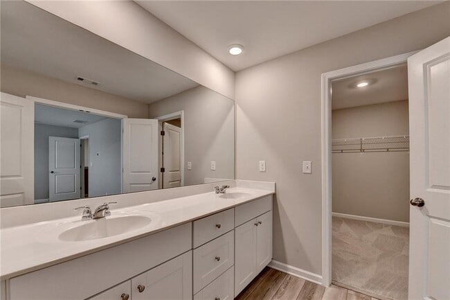 Building Photo - 4335 Magpie Dr