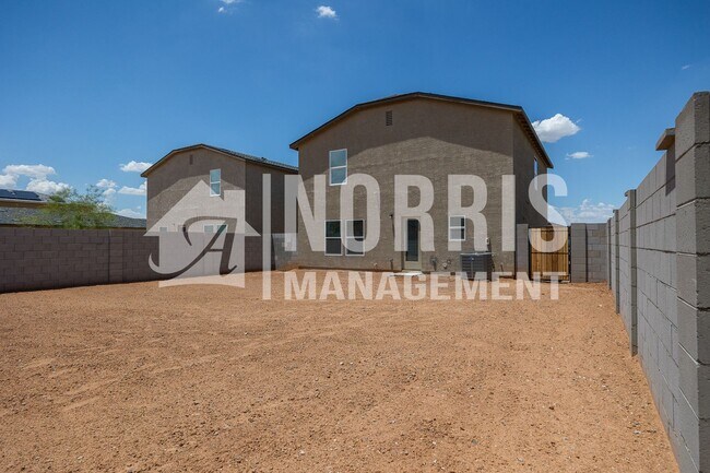 Building Photo - MOVE-IN SPECIAL: Large Home in Coolidge