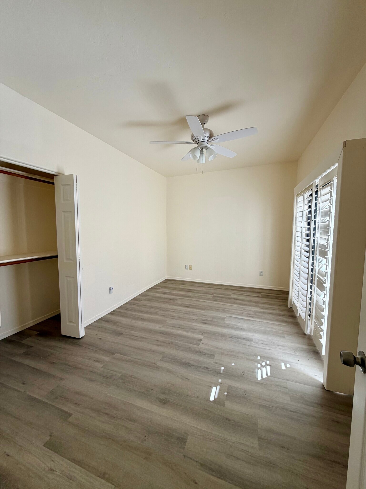 Building Photo - 328 W Santa Barbara