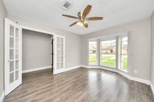 Building Photo - 13003 Foxburo Dr