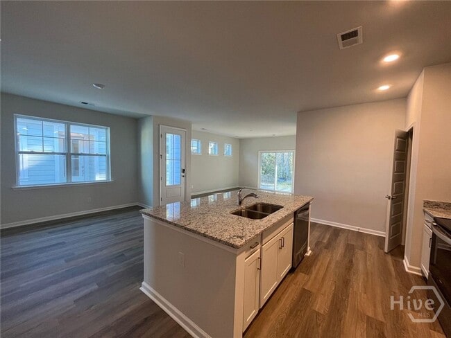 Building Photo - 149 Holloway Hl