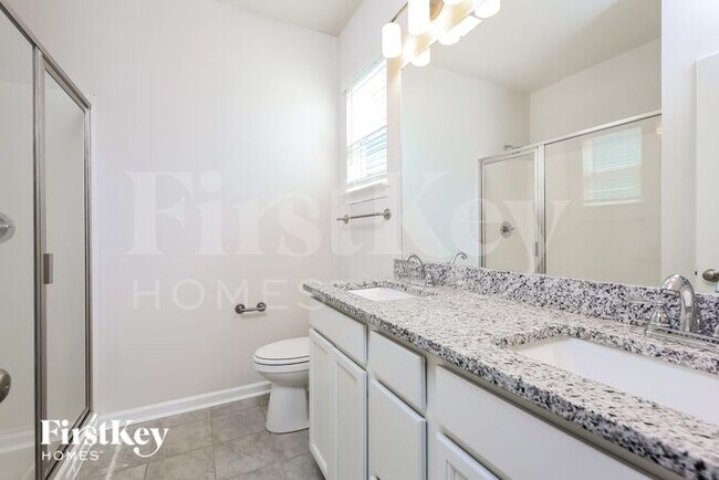 Building Photo - 715 Ridgemoor Trl