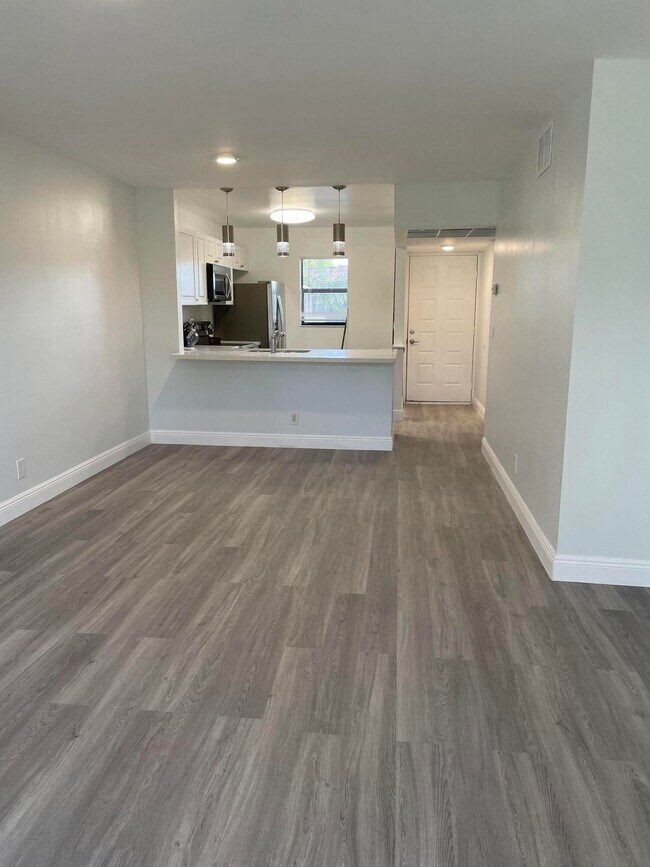 Building Photo - 7101 Golf Colony Ct