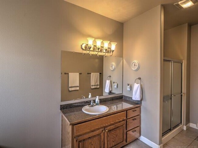 Building Photo - Located On The West Side Of Claremore - Provides Commuting To Work, Shopping, Schools & Restauran...