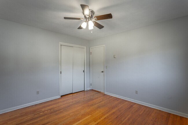 Building Photo - 3613 Old Ringgold Rd