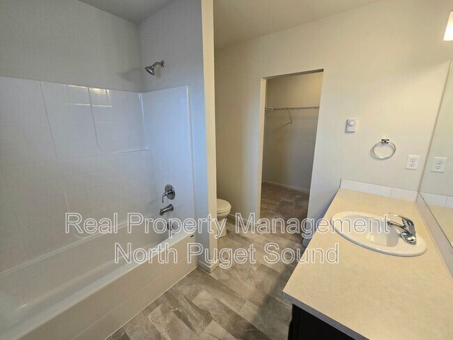 Building Photo - 4306 68th Dr NE