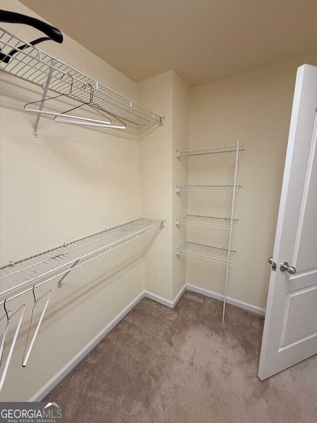 Building Photo - 981 Brownstone Ln SW