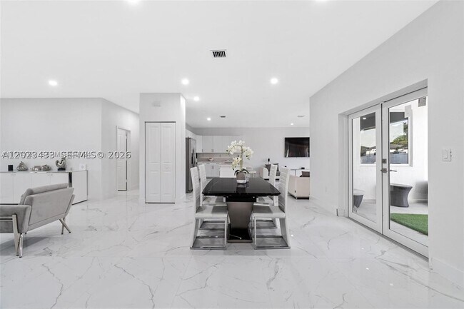 Building Photo - 13305 SW 190th Terrace