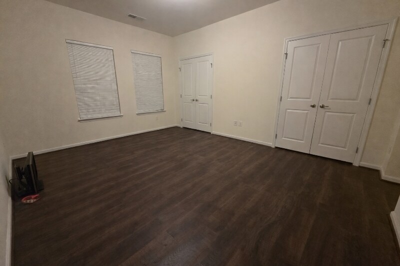 Building Photo - 7735 Duncannon Ln