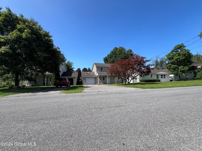 Building Photo - 313 Chiswell Rd