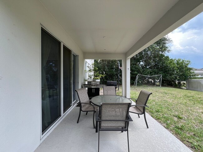 Building Photo - Perfect Home waiting for you! FULLY FURNIS...
