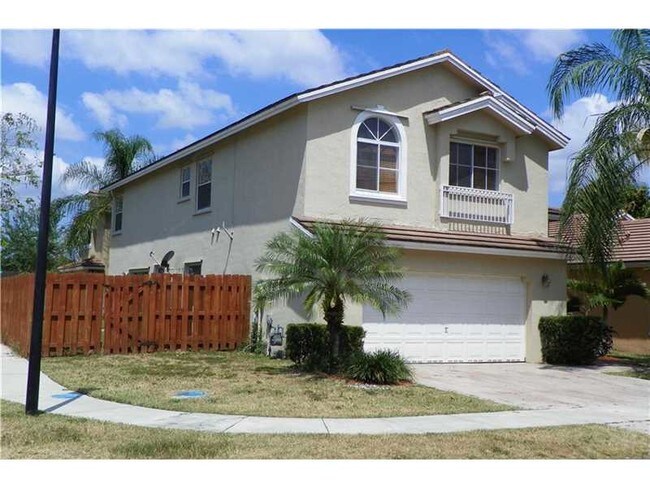 Building Photo - 14804 SW 155th Pl