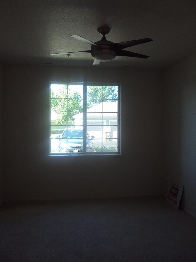 Building Photo - 2BR/2BA Condo + W/D + Pool+GYM-AVAIL 8/20
