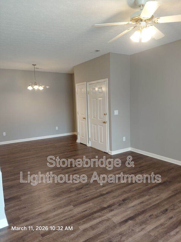 Building Photo - 1101 Foghorn Dr