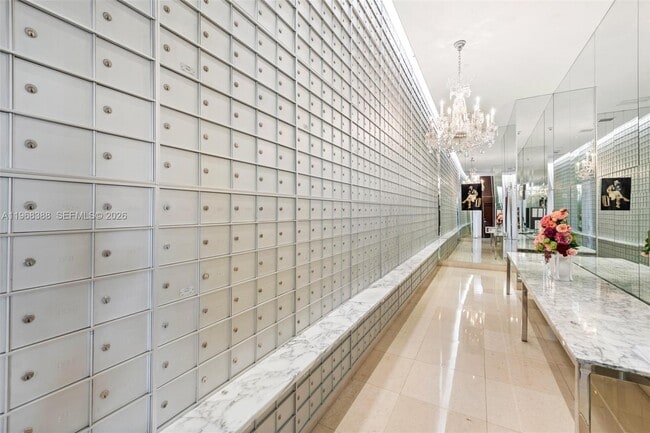 Building Photo - 450 Alton Rd