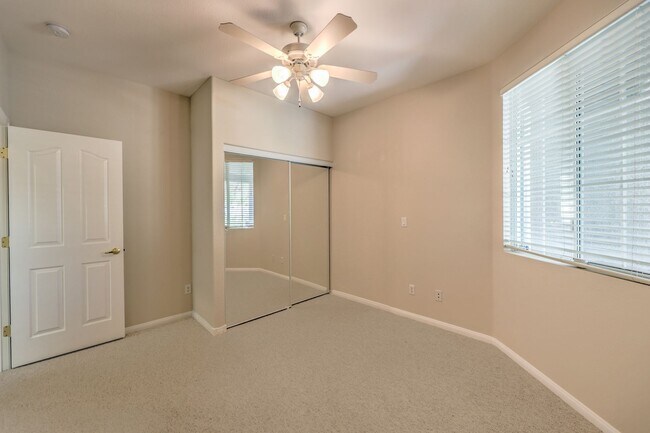 Building Photo - single story / 3 car garage / 3 bedrooms / 3 baths