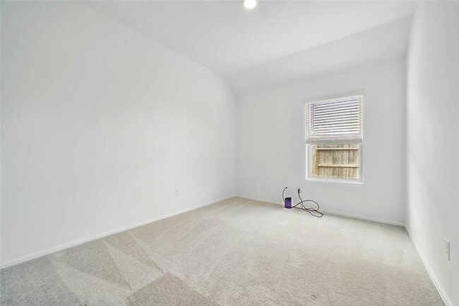 Building Photo - 2921 Eden Lk Ln